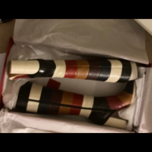 HOST PICK‼️Valentino Garavani Leather Color-Bloc Knee-Hi Boot - Picture 4 of 16